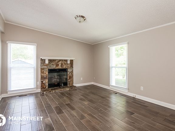 4th image of 2909 Gray Feather Dr
