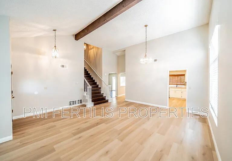 1229 Hibiscus St — Photo 7