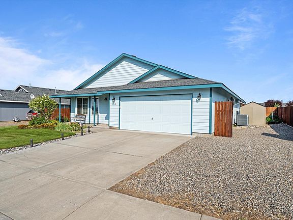 2nd image of 5319 Flores Ln