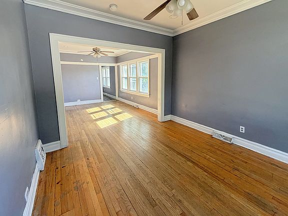 5th image of 11443 S Aberdeen St