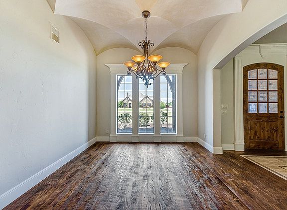 2nd image of 6213 Pecan Orchard Ct