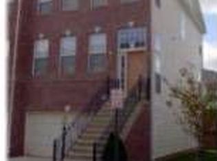 2624 Tarleton Corner Dr, Herndon, VA 20171