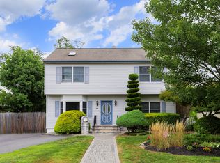 23 Pearce Ave, Eatontown, NJ 07724