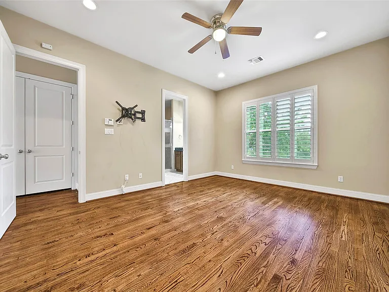 902 W 23rd St #B — Photo 26