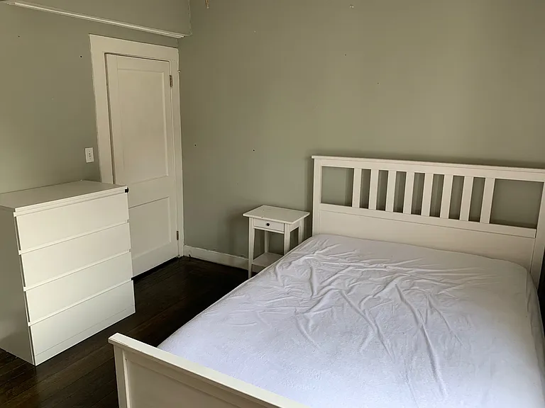 372 Thames St #2 — Photo 15