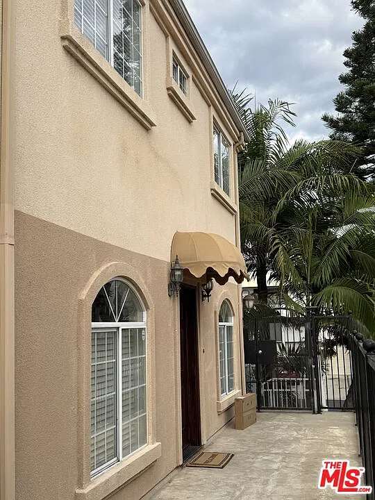 1717 Armacost Ave — Photo 4