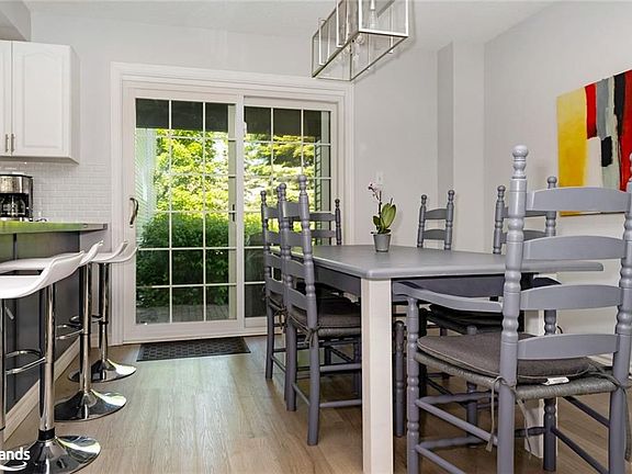 5th image of 146 Settlers Way #37