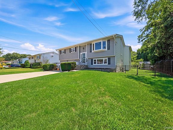 2nd image of 58 Oakridge Drive