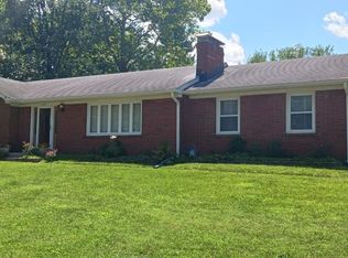 10306 S Dodge Ln, Louisville, KY 40272