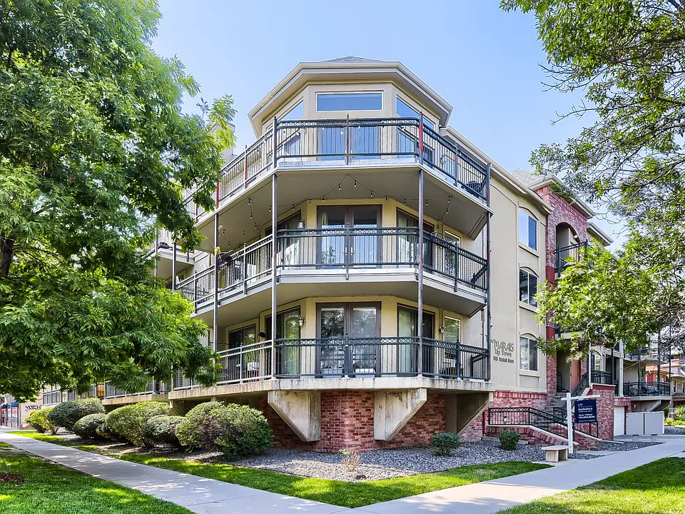 1705 N Gaylord St #301