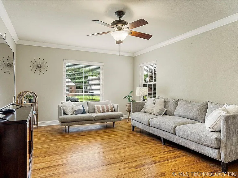 1132 S Urbana Ave — Photo 4