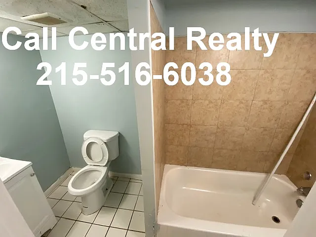 4772 Vista St — Photo 12