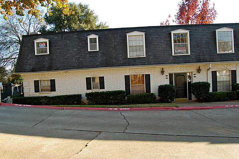 1st image of 3730 Fairfield Ave Unit 209