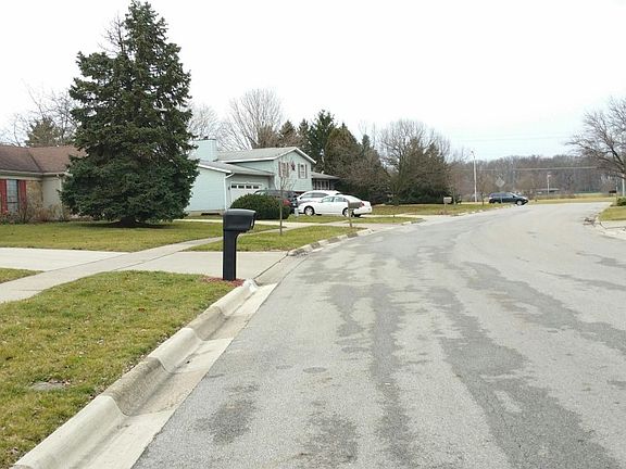 4th image of 2435 Clover Blossom Ct