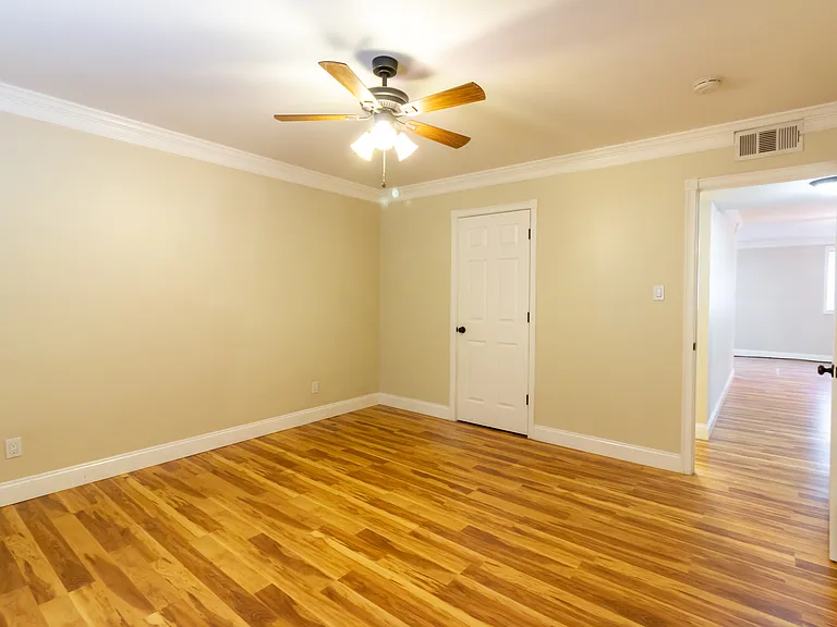5410 Wellesley Ave #5 — Photo 12
