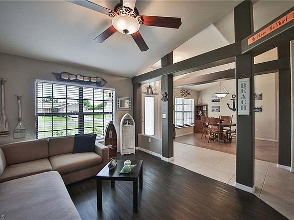 5th image of 209 SW 38th St