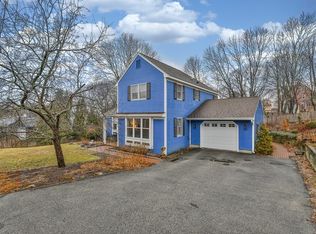 17 Cherry St, Newburyport, MA 01950