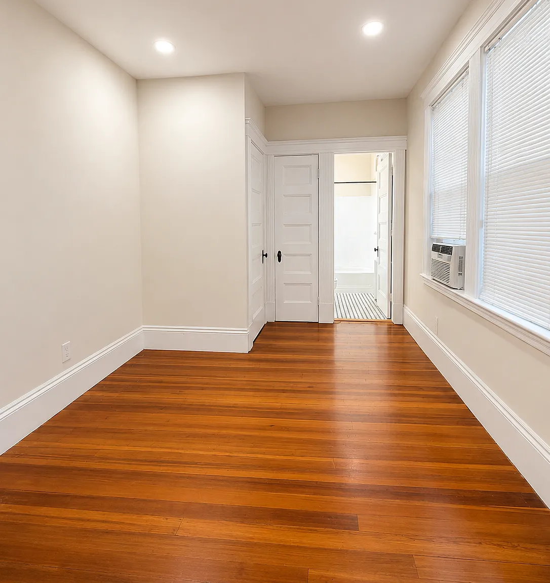 1 bed, $2,350 — Photo 4