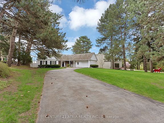 3rd image of 5 Hill Cres