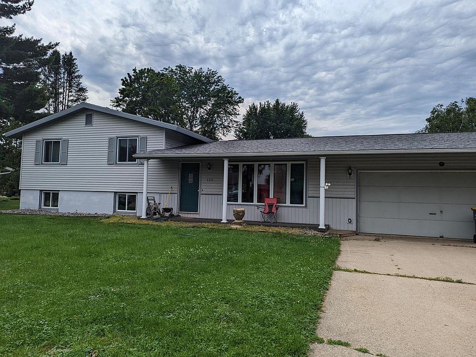 1st image of 105 Lawrence AVENUE