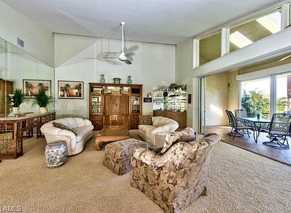 2nd image of 4703 Yacht Harbor Dr