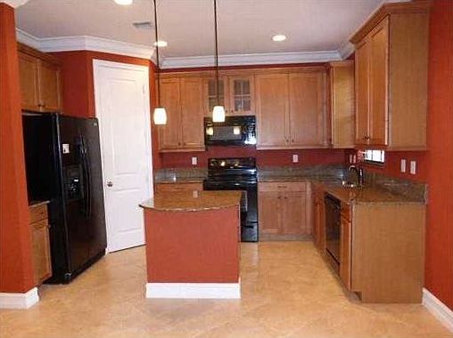 3rd image of 10882 NW 74th Dr