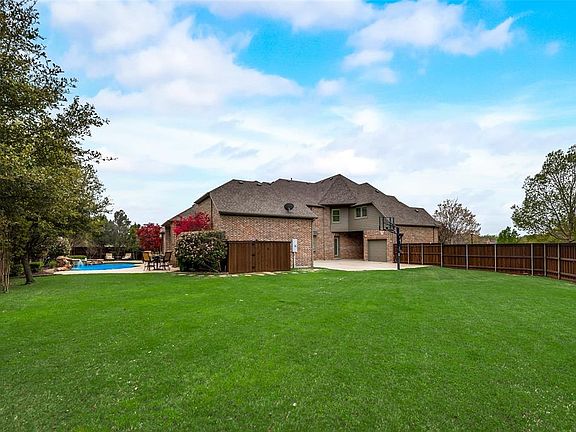 4th image of 7000 Tilbury Ct