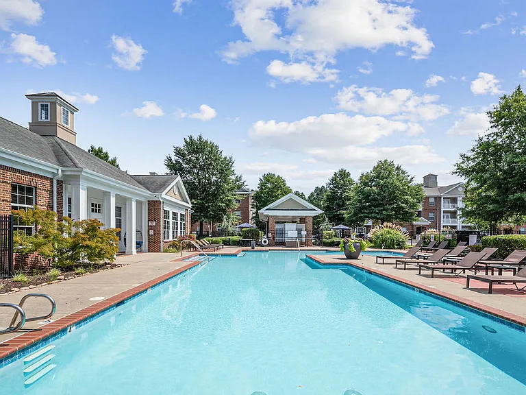 Centerville Manor Apartments — Photo 52