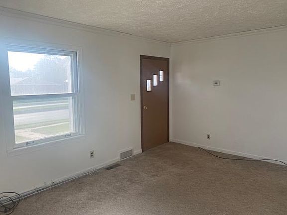 4th image of 232 N 10th Ave