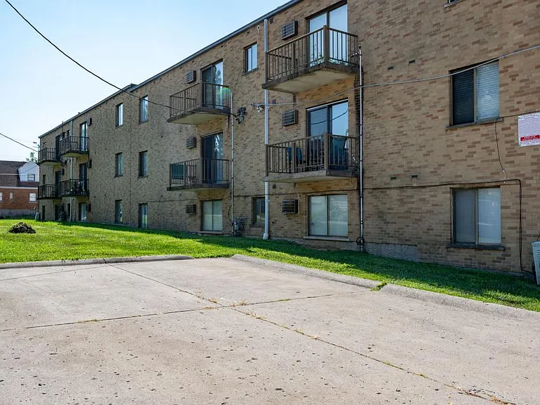 3206 Mozart Ave — Photo 16
