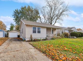 2111 51st St, Des Moines, IA 50310