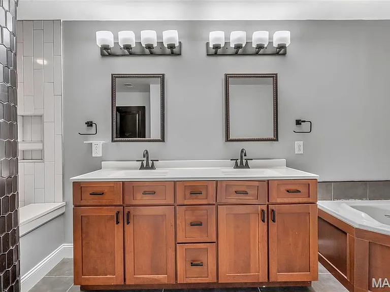 4901 Washington Blvd #4B — Photo 18