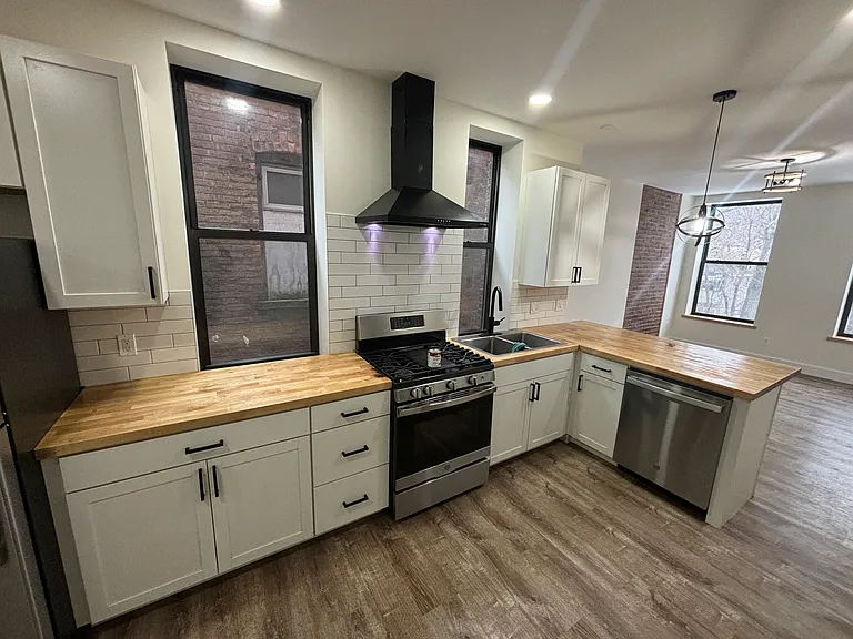 822 River St #3 — Photo 9