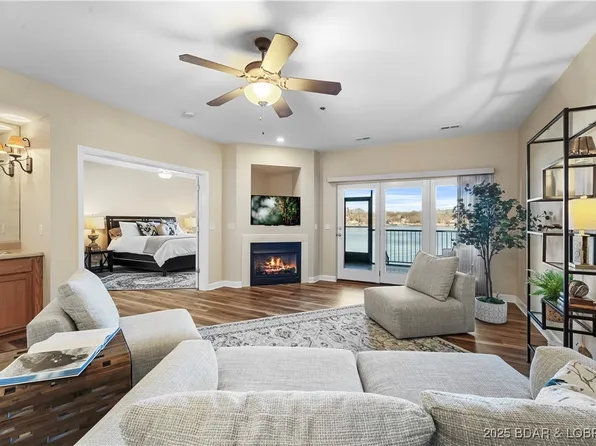 918 Tuscany Dr Unit 1P, Camdenton, MO 65020