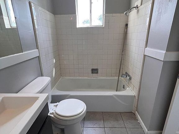 5th image of 5323 E 12th St #12