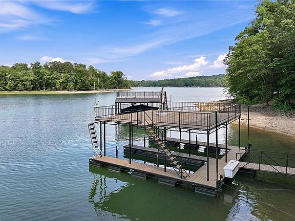 4th image of 3274 Dunlap Dr #26-27