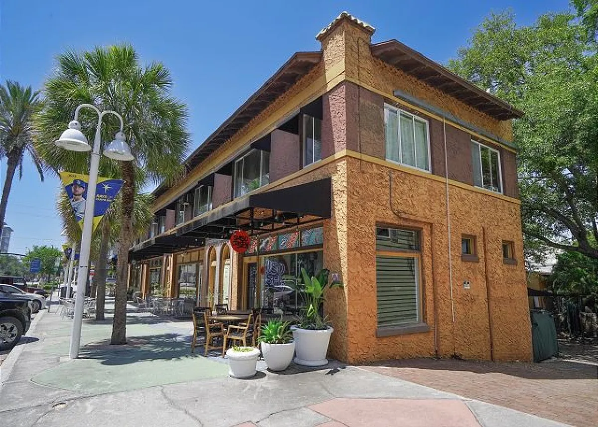 Building Photo - 1443 Central Ave #43