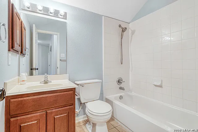 9116 Perdernales Rio — Photo 32