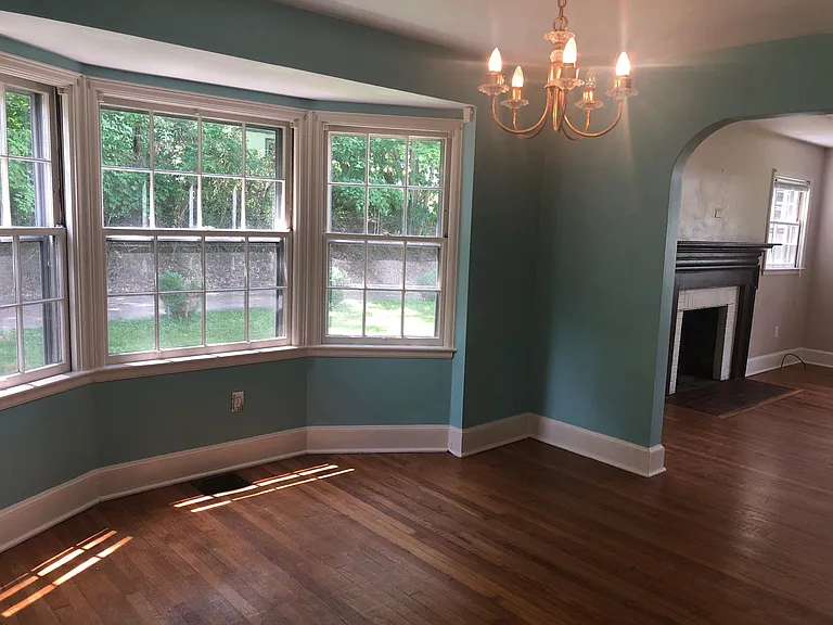 307 S Cherokee St — Photo 17
