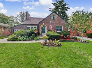 47 Huxley Dr, Amherst, NY 14226