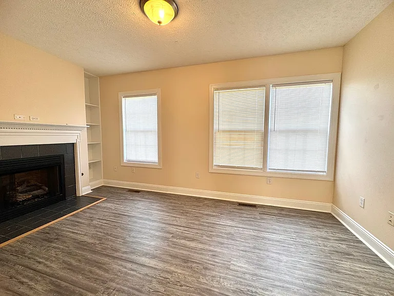 1045 Oak Tree Blvd NW — Photo 20