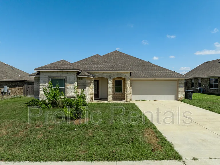 6117 Verde Dr — Photo 3