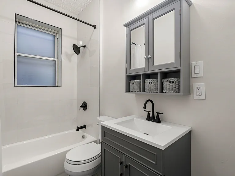 292 Claremont Ave #2 — Photo 17