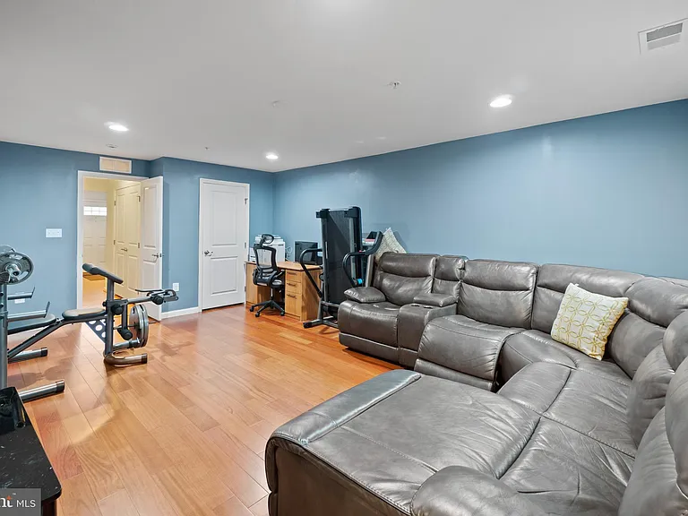 8056 Locust Mill St — Photo 16