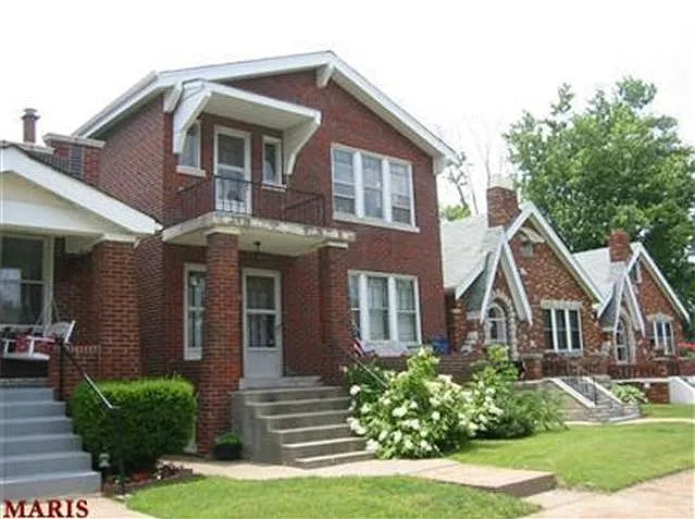 5452 Murdoch Ave photo 1