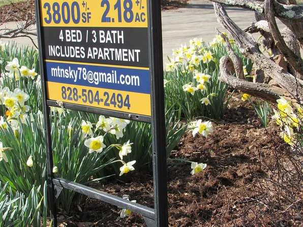 408 Colonial Dr, North Wilkesboro, NC 28659