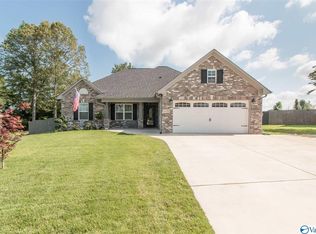 119 Lewis Vann Dr, Hazel Green, AL 35750