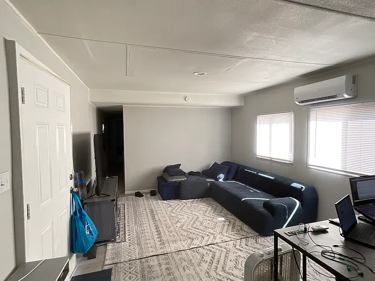 1955 Coral Isle Dr — Photo 11