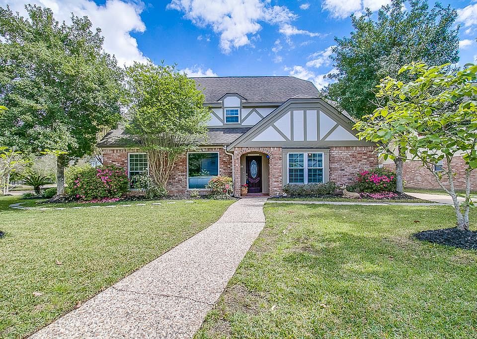 1st image of 714 Lake Villa Dr