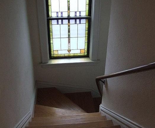 front stairwell to Living room